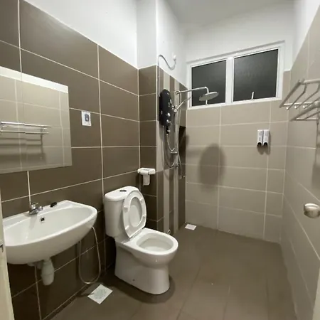 Desaru Happy Guest House E Bandar Penawar Exterior photo